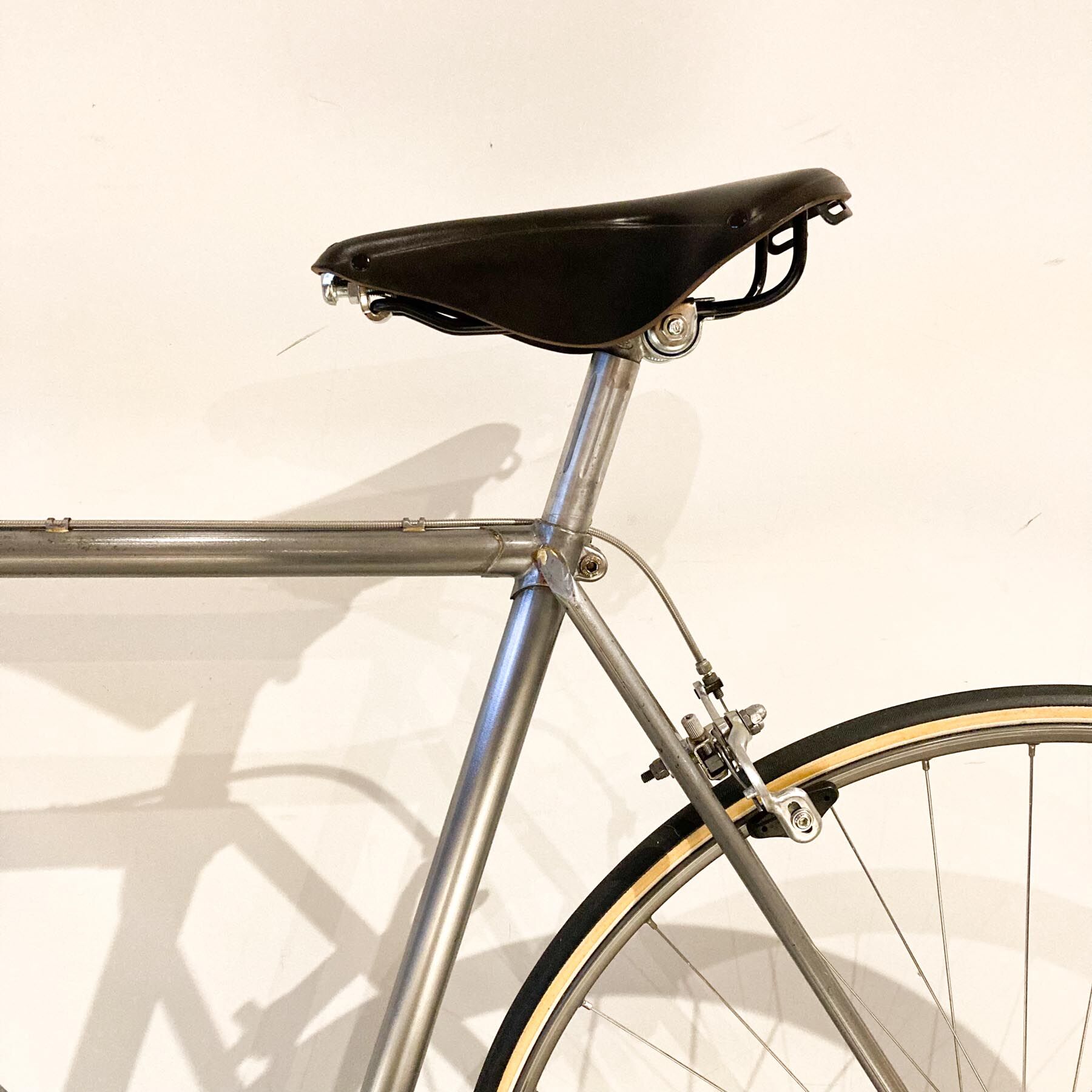 ヴィンテージロードバイク｜錆を愛でる｜RAWフィニッシュ | COBI