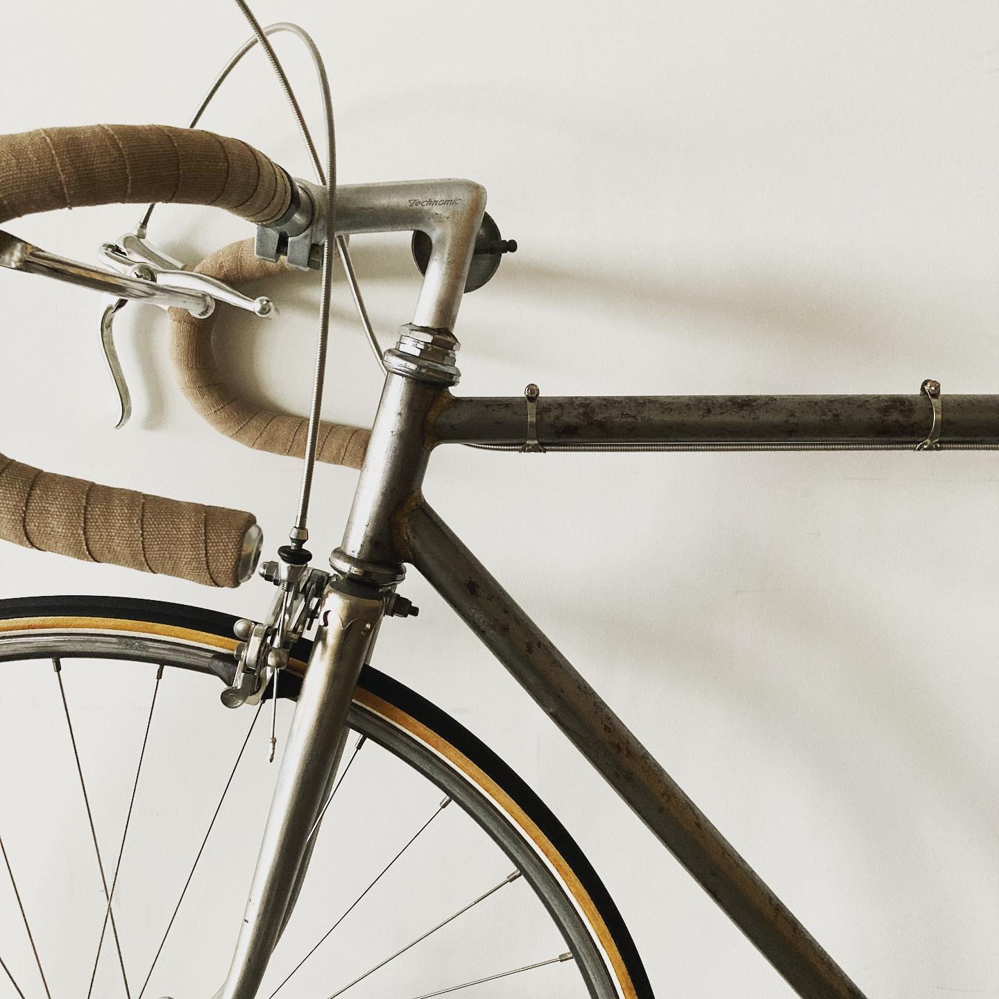 ヴィンテージロードバイク｜錆を愛でる｜RAWフィニッシュ | COBI