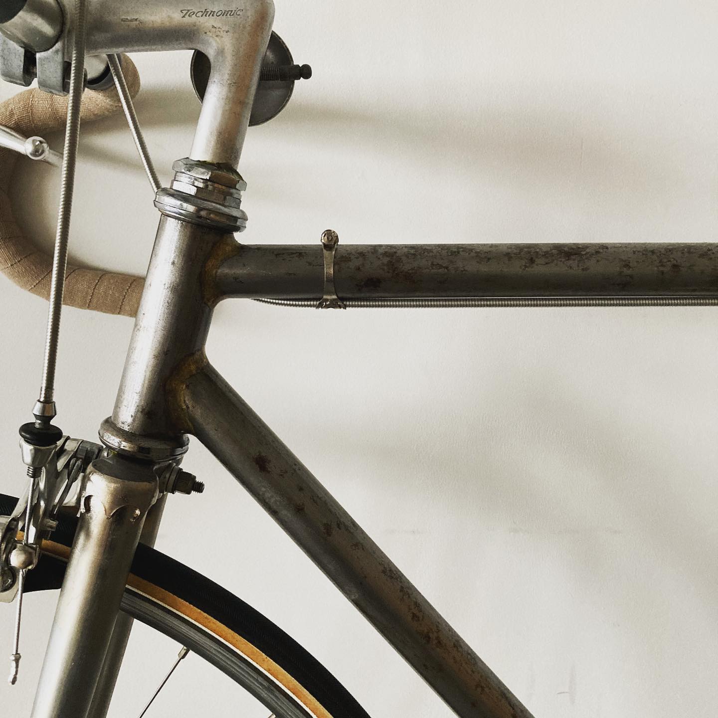 ヴィンテージロードバイク｜錆を愛でる｜RAWフィニッシュ | COBI