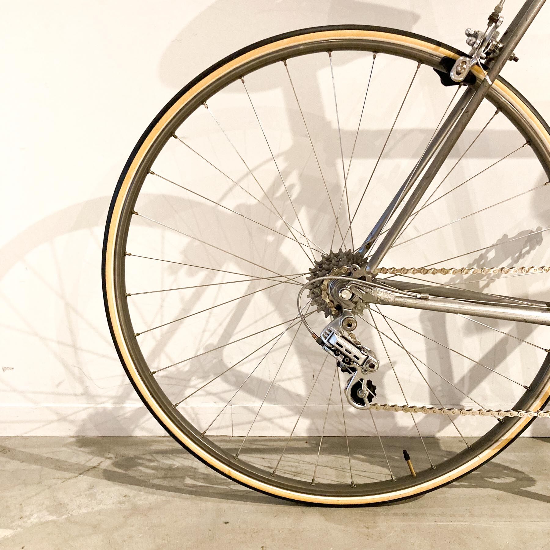 ヴィンテージロードバイク｜錆を愛でる｜RAWフィニッシュ | COBI